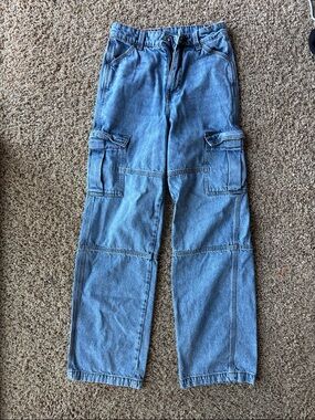 H&M women’s Light Blue Straight Cargo Jeans
